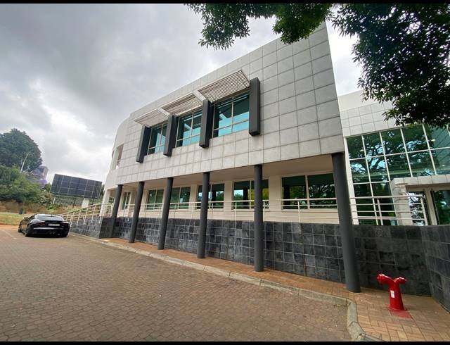 907M² OFFICE TO LET IN SANDTON CENTRAL